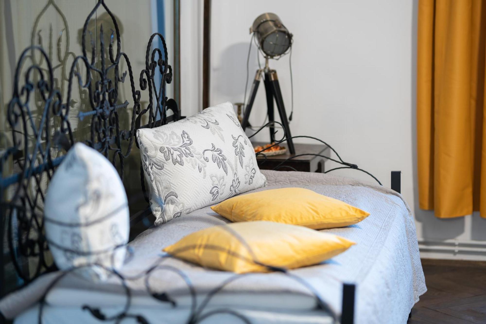 Noble 5 Star House In Unirii Plaza Villa Cluj-Napoca Luaran gambar